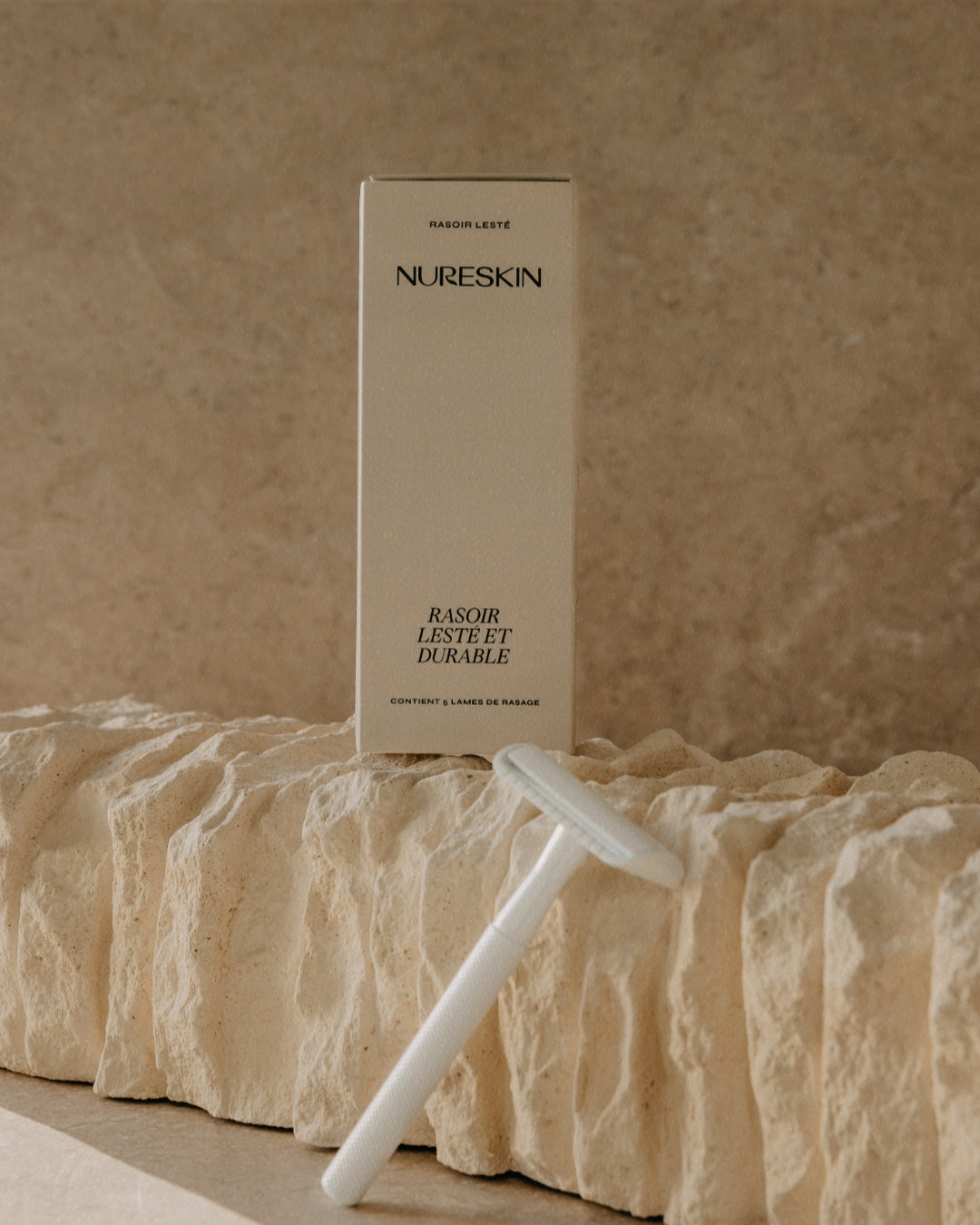 Black Friday 25⎜2 rasoirs lestés + 2 soins lavants offerts